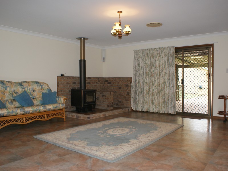 76 Waterside Drive, Wamuran QLD 4512