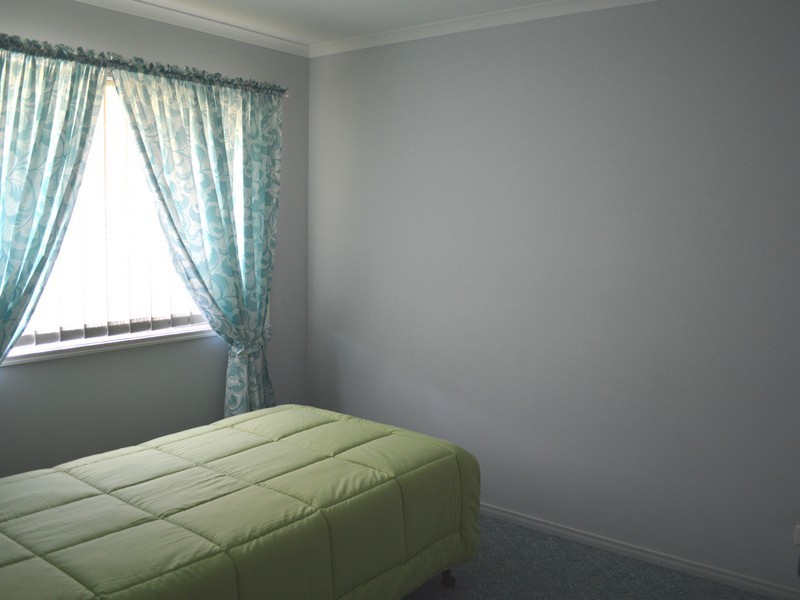 2 Riviera Court, Morayfield QLD 4506