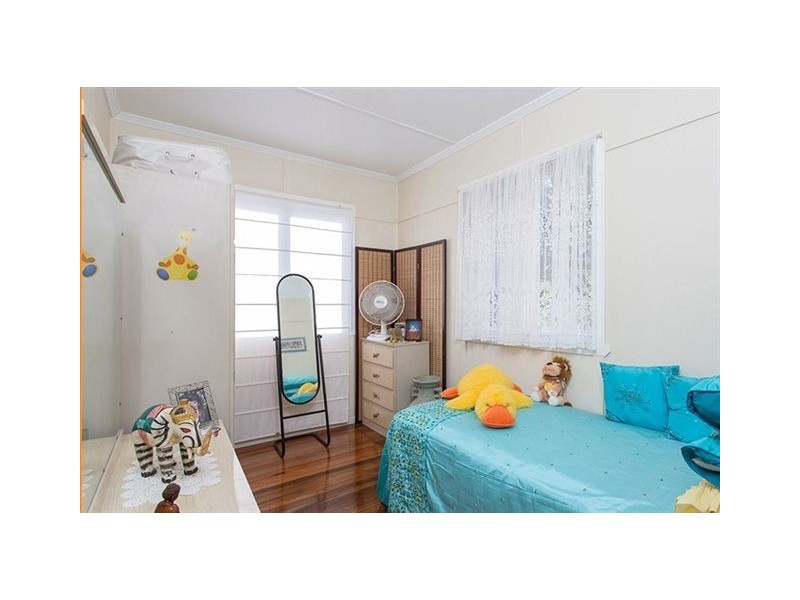 30 Bishop Parade, Toorbul QLD 4510