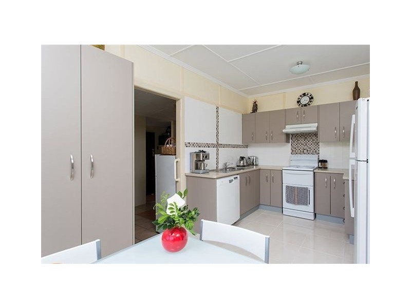 30 Bishop Parade, Toorbul QLD 4510
