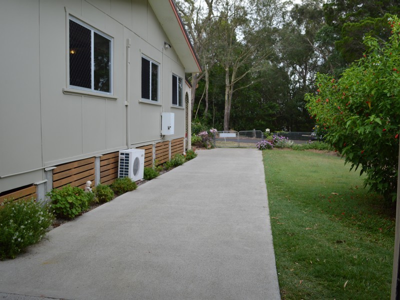 30 Bishop Parade, Toorbul QLD 4510