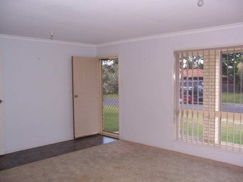 10 Raphael Court, Morayfield QLD 4506