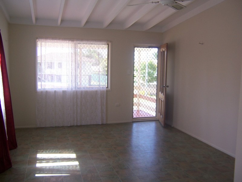 19 Dundee Drive, Morayfield QLD 4506