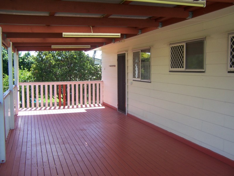 19 Dundee Drive, Morayfield QLD 4506