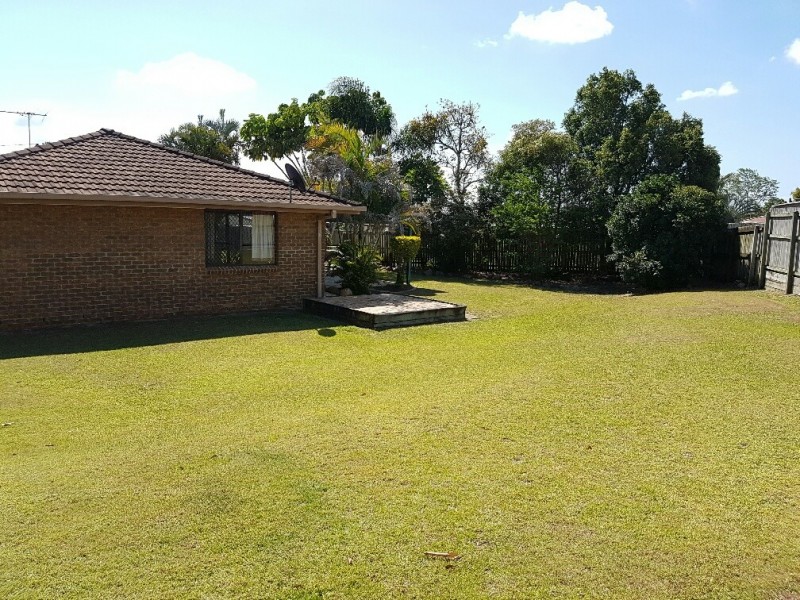 4 Streeton Court, Morayfield QLD 4506