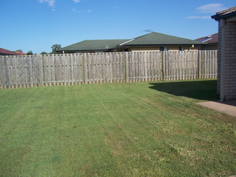 5 Marilyn Place, Morayfield QLD 4506