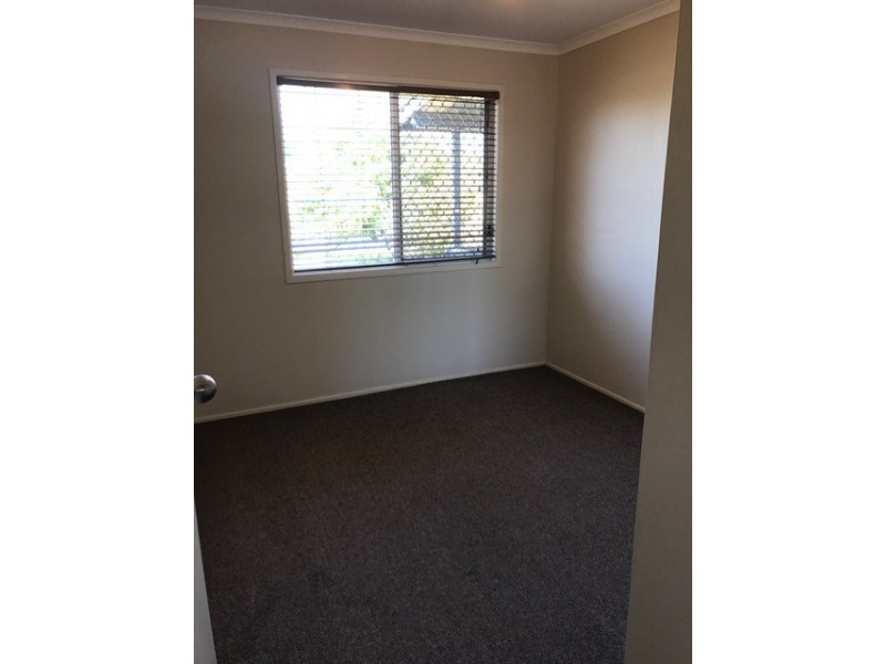 4 Inverness Court, Morayfield QLD 4506