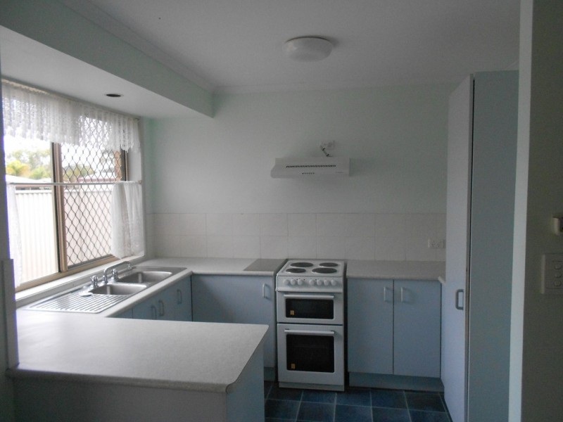 2/43 Grigor Street, Caboolture QLD 4510