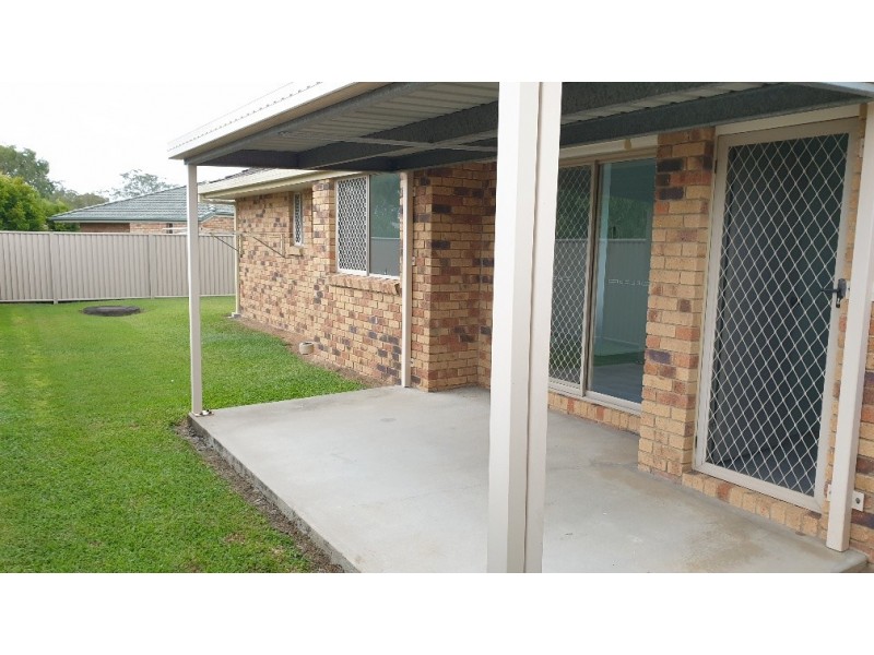 2/43 Grigor Street, Caboolture QLD 4510