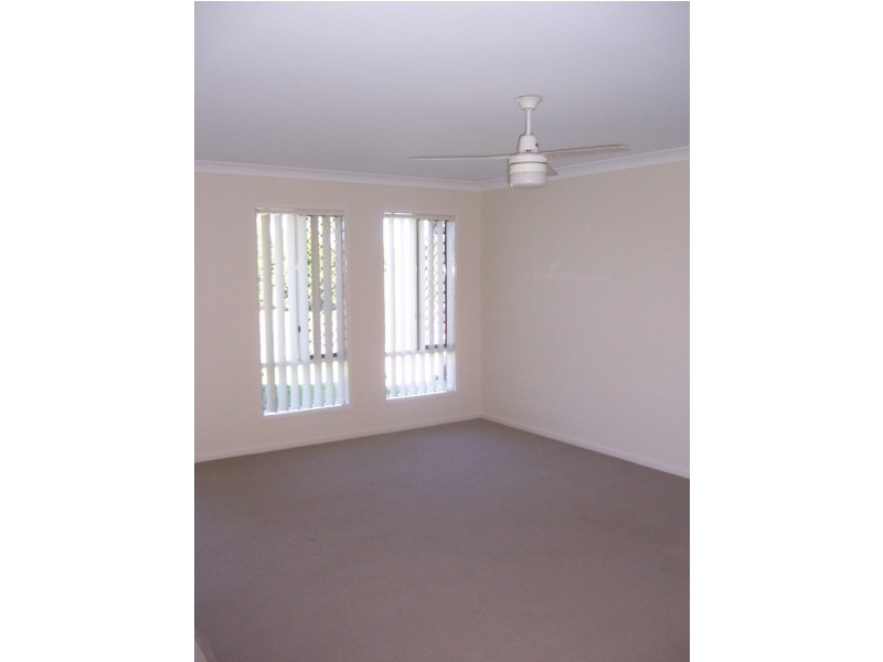 6 Arcadia Court, Upper Caboolture QLD 4510