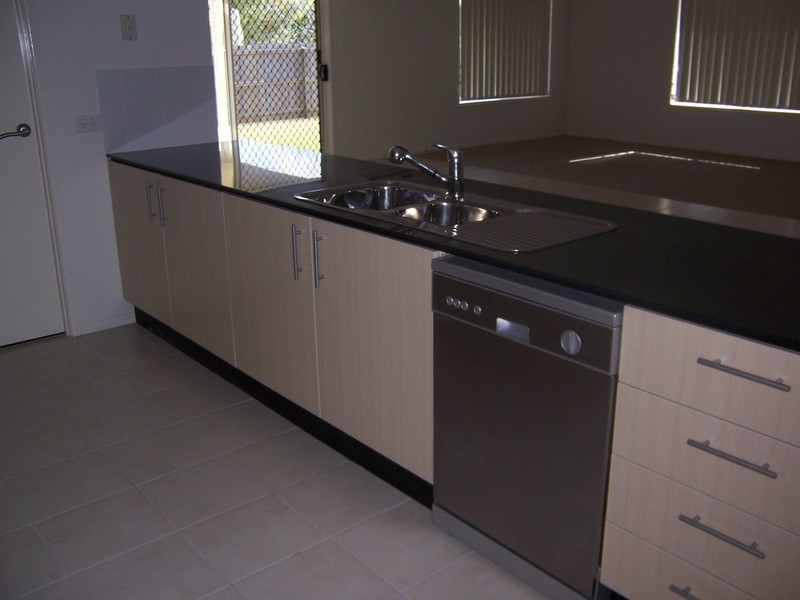 6 Arcadia Court, Upper Caboolture QLD 4510