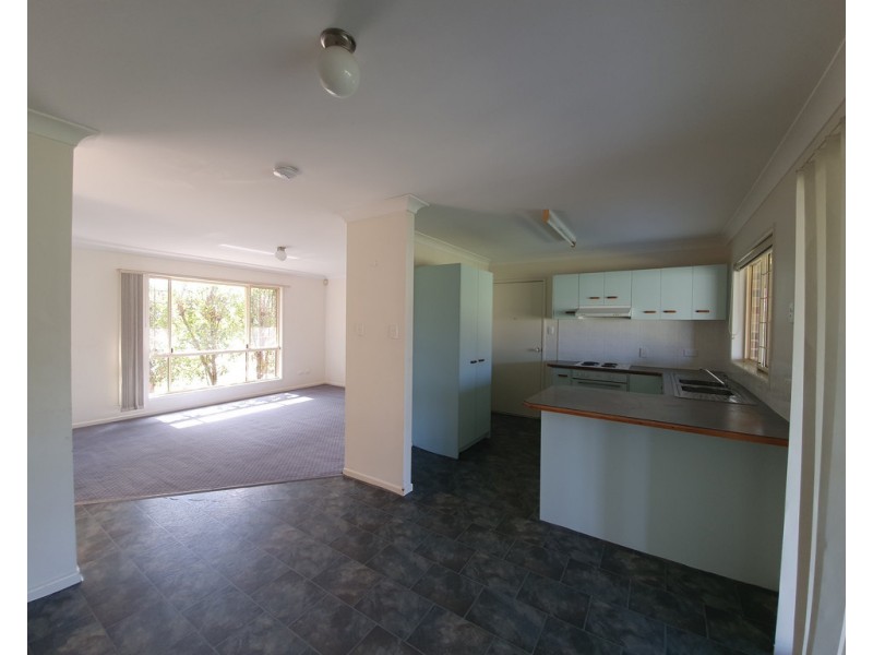 4 Toni Court, Morayfield QLD 4506