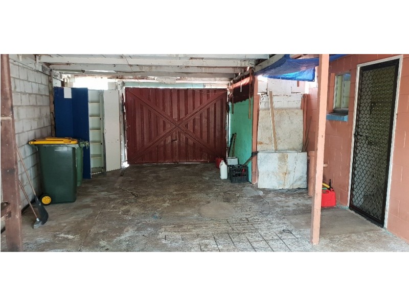 82 The Esplanade, Ningi QLD 4511