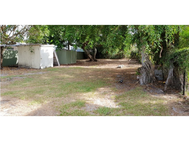 82 The Esplanade, Ningi QLD 4511