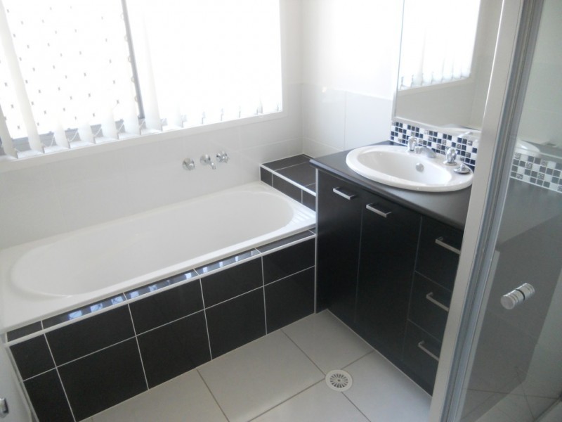 16 Piccadilly Street, Bellmere QLD 4510