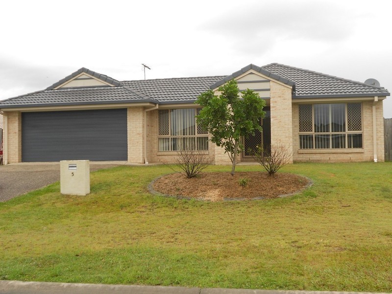 5 Grassdale Crescent, Morayfield QLD 4506