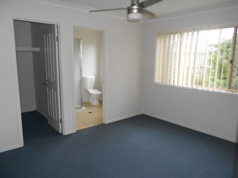 5 Grassdale Crescent, Morayfield QLD 4506