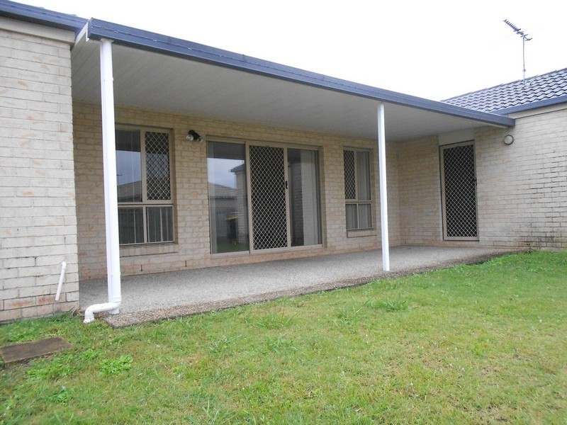 5 Grassdale Crescent, Morayfield QLD 4506