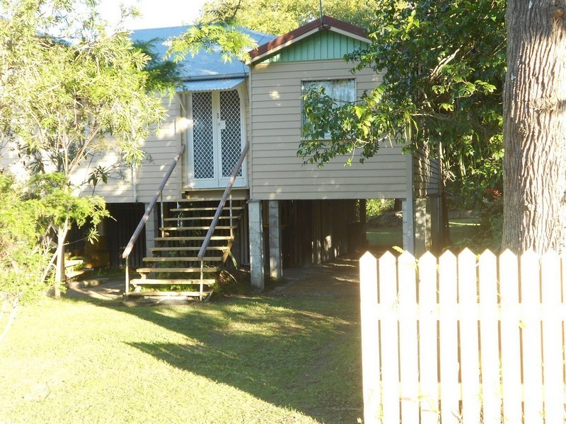2/14 Charles Street, Caboolture QLD 4510