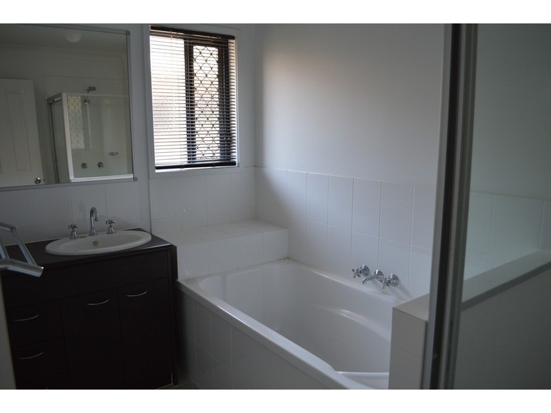 9 Bellbrook Avenue, Bellmere QLD 4510