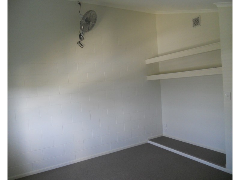 3/6 Railway Parade, Caboolture QLD 4510