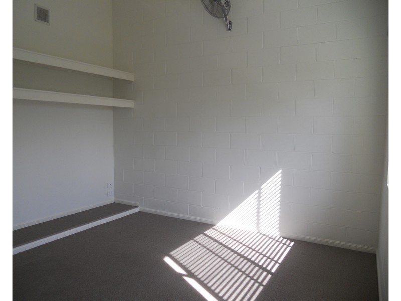 3/6 Railway Parade, Caboolture QLD 4510