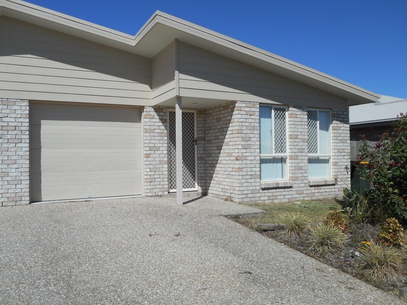 2/6 Basalt Street, Caboolture QLD 4510