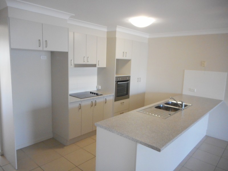 2/6 Basalt Street, Caboolture QLD 4510