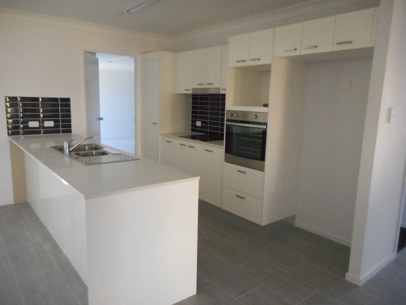 18 Nelson Court, Morayfield QLD 4506