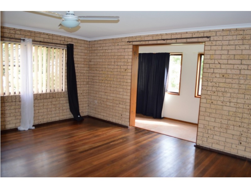 15 Riversleigh Road, Beachmere QLD 4510