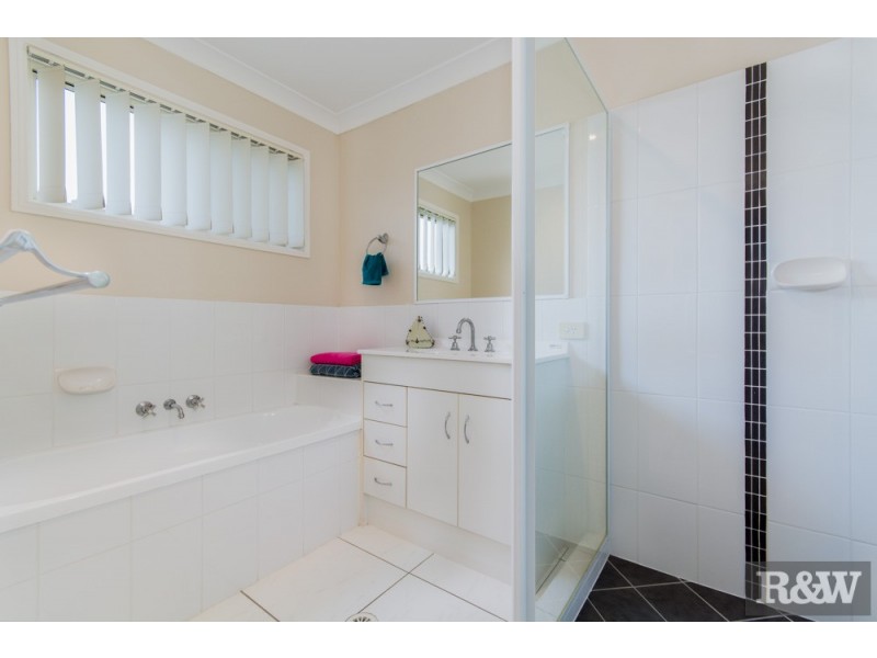 32 Summerhill Drive, Morayfield QLD 4506
