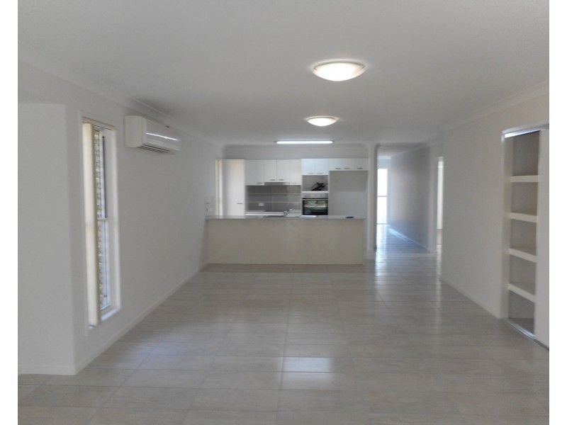 1 Nelson Court, Morayfield QLD 4506