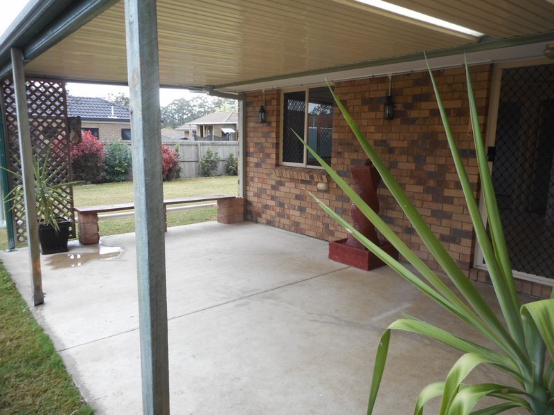 8 Teak Court, Morayfield QLD 4506