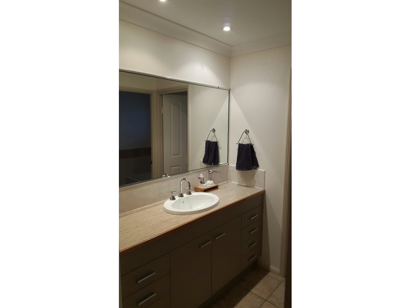 1 Hyde Court, Upper Caboolture QLD 4510