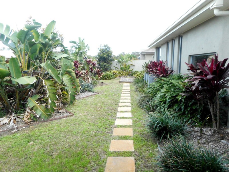 35 Ningi Waters, Ningi QLD 4511
