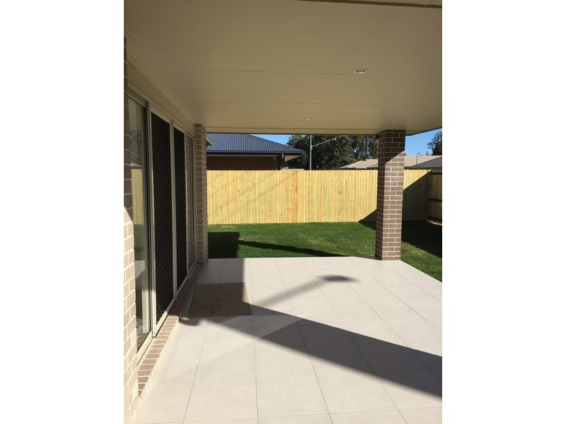 9 Ascot Crescent, Kallangur QLD 4503