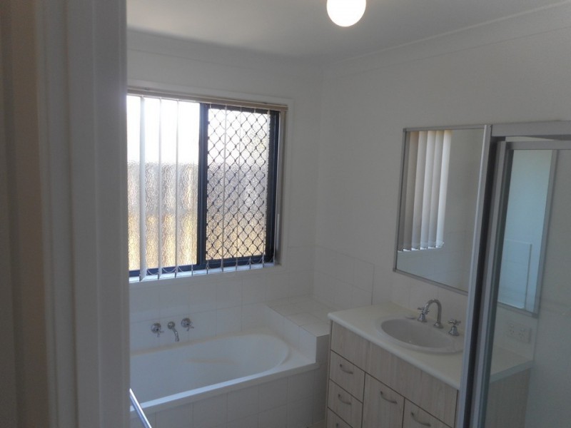 5 Almond Way, Bellmere QLD 4510