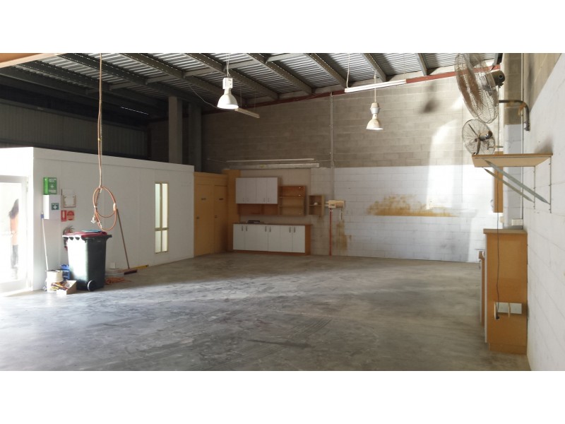 Unit 2, 7 – 9 Industry Drive, Caboolture QLD 4510