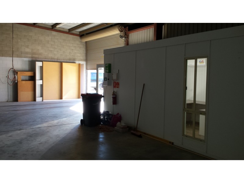 Unit 2, 7 – 9 Industry Drive, Caboolture QLD 4510