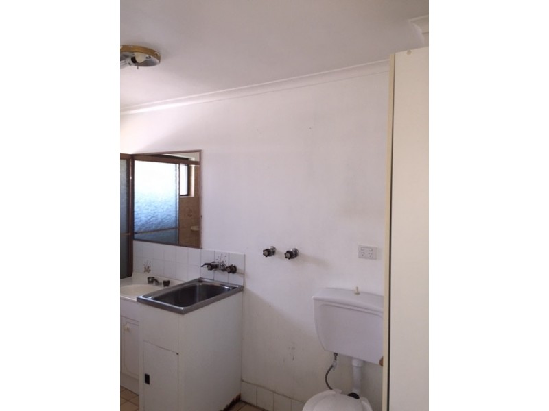 8/73-75 Lower King Street, Caboolture QLD 4510