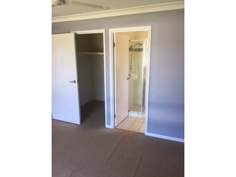 2 Cherrytree Crescent, Upper Caboolture QLD 4510