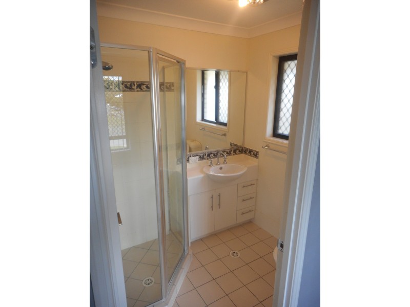 2 Cherrytree Crescent, Upper Caboolture QLD 4510