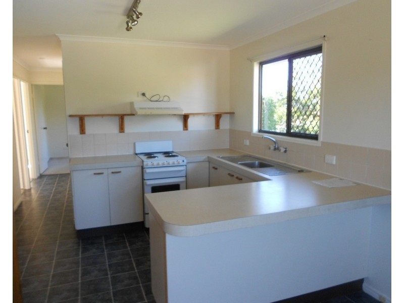 21 Sharon Court, Morayfield QLD 4506