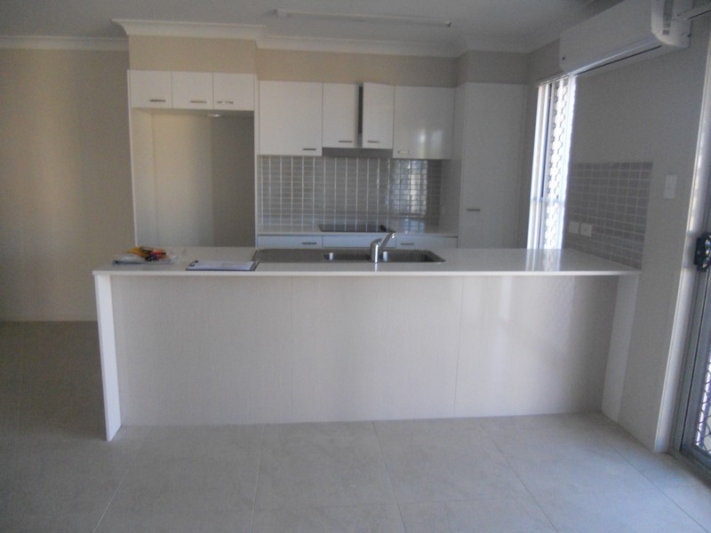 8b Paddington Street, Bellmere QLD 4510