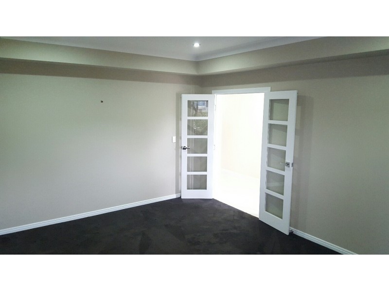 8 Champion Circuit, Narangba QLD 4504