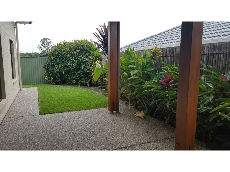 8 Champion Circuit, Narangba QLD 4504