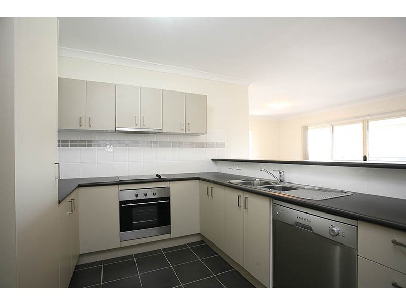 10/91-93 Lower King Street, Caboolture QLD 4510