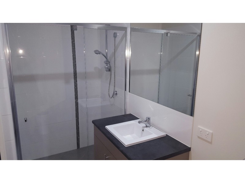 2/7 Schiffke Court, Caboolture QLD 4510