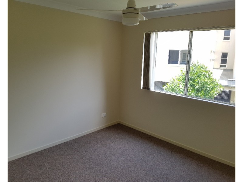 14/91-93 Lower King Street, Caboolture QLD 4510