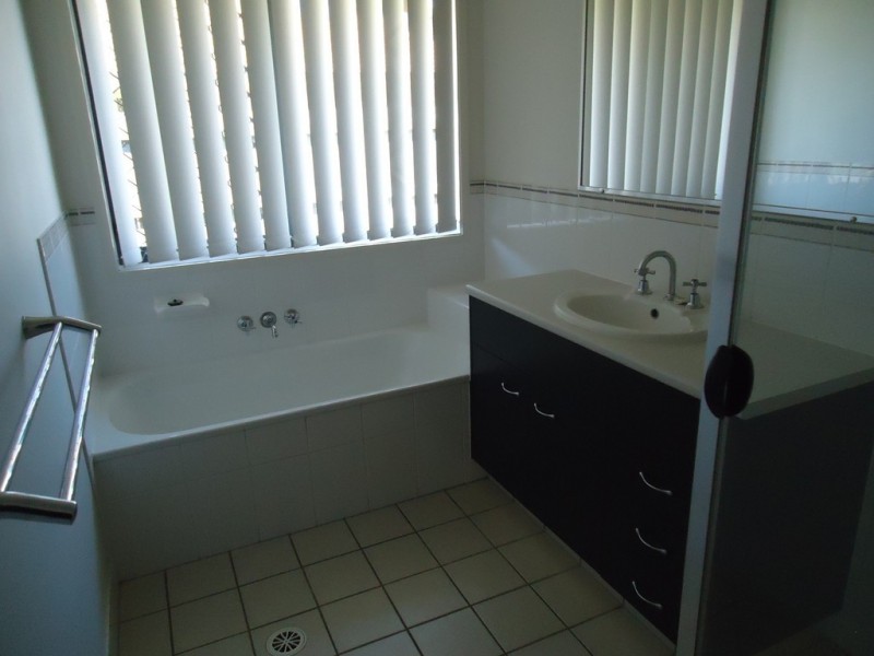 2 Claydon Avenue, Bellmere QLD 4510
